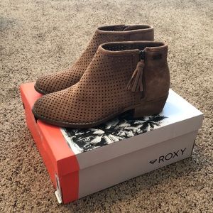 Roxy Suede Fuentes Ankle Boots